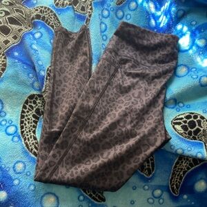 Cheetah print leggings